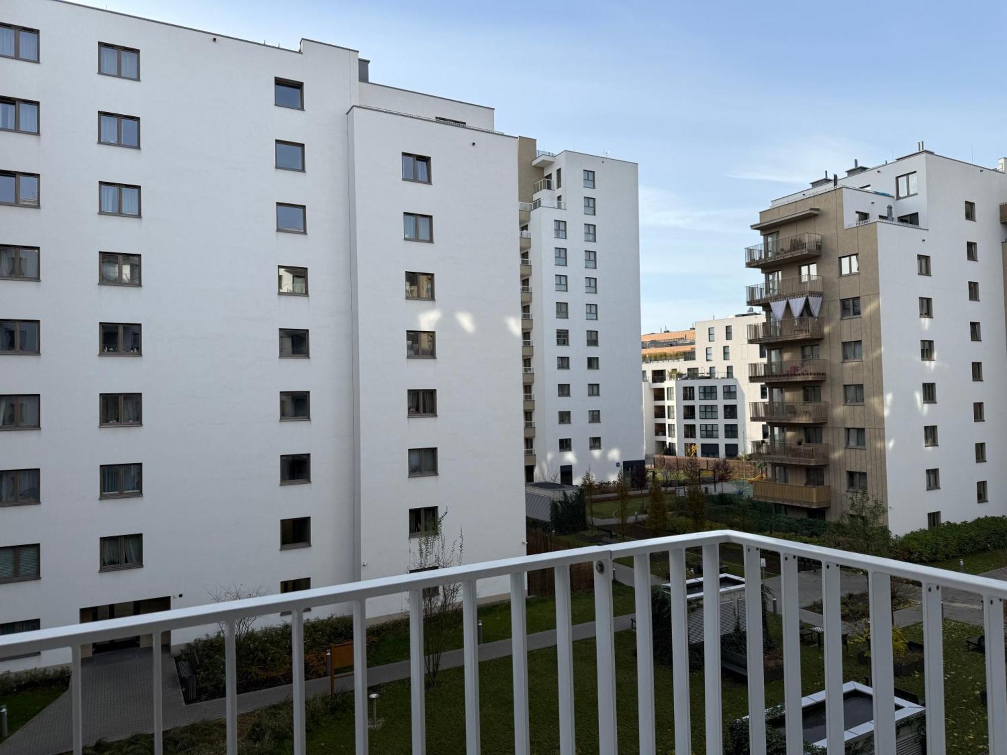 Luxury Modern Apartment,quiet Place Near To The Airport Warschau