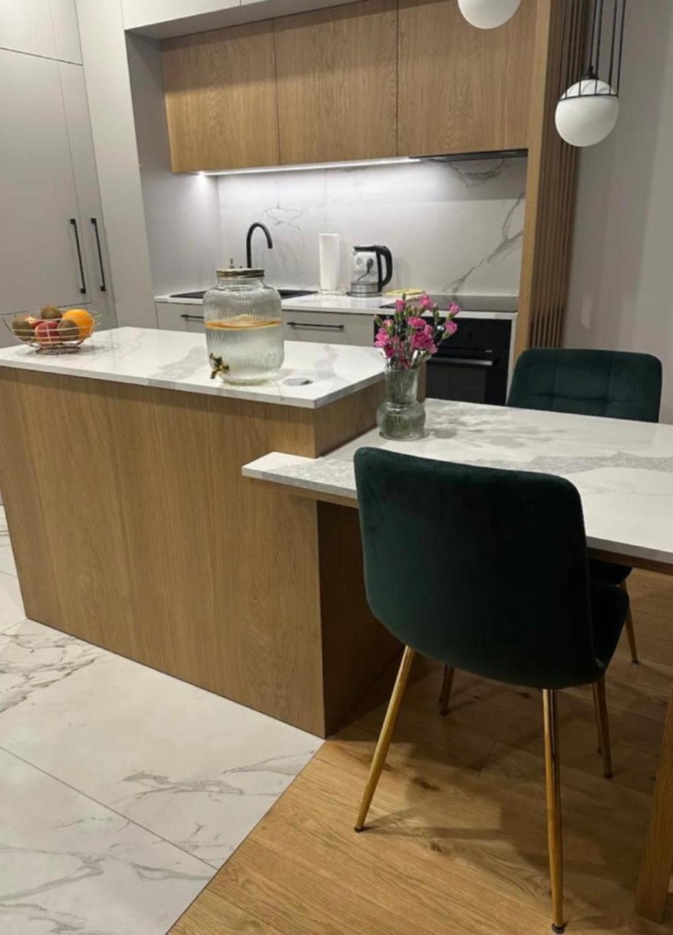 Luxury Modern Apartment,quiet Place Near To The Airport Appartement *